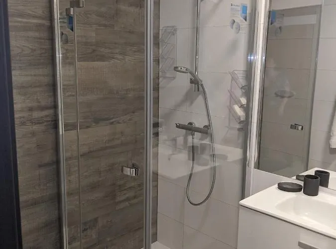 - Polanki Park D406 *